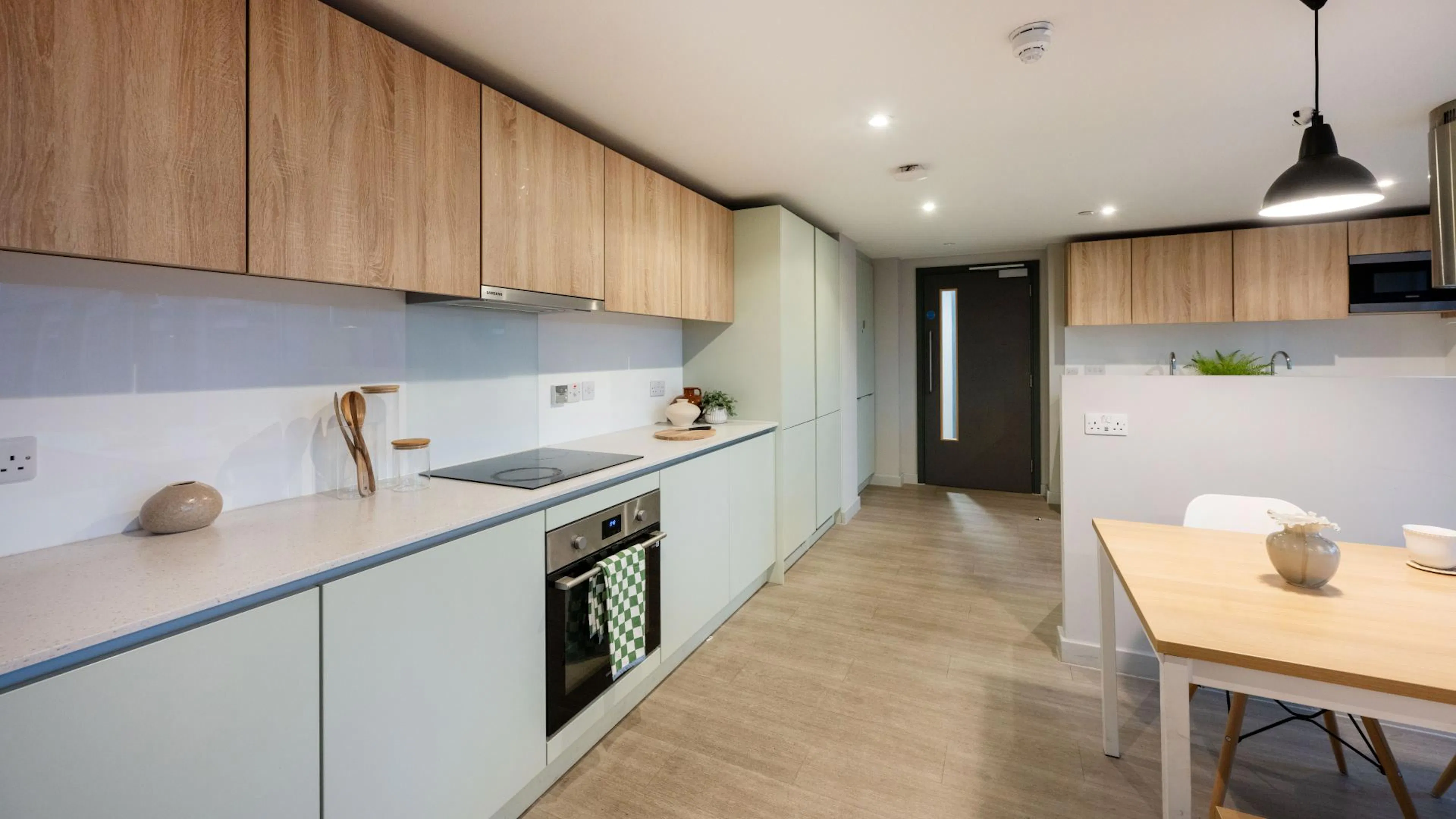 9 Bed Standard En-suite KITCHEN 4