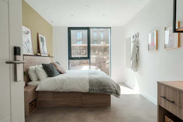 Duplex room image 1