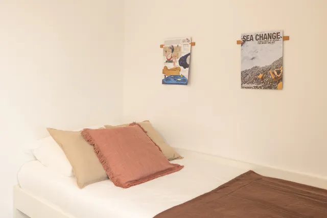 Studio Medium Attic WG Platinum room image 2