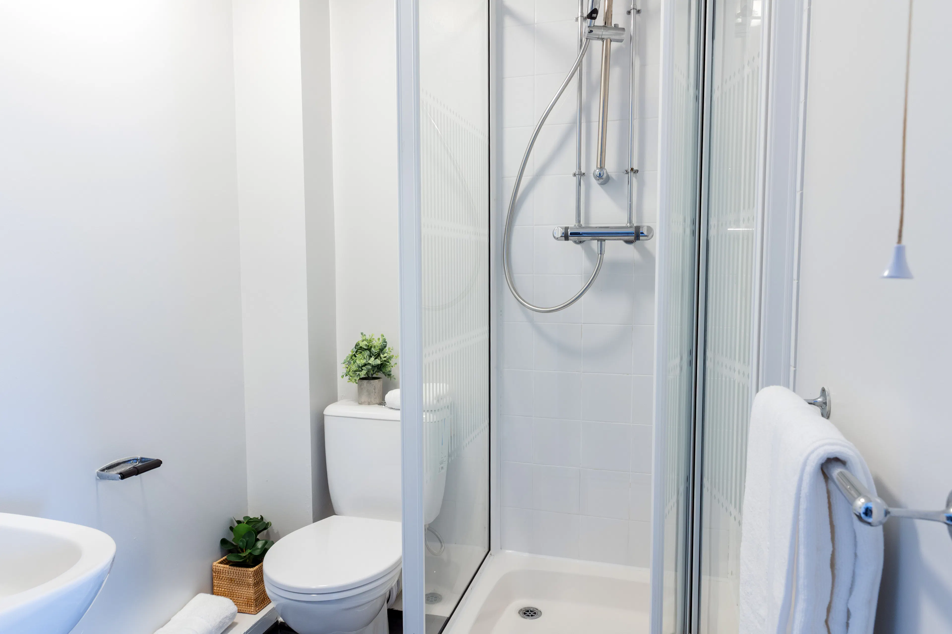 BATHROOM BATHROOM 1