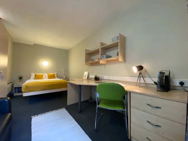 Studio room image 1