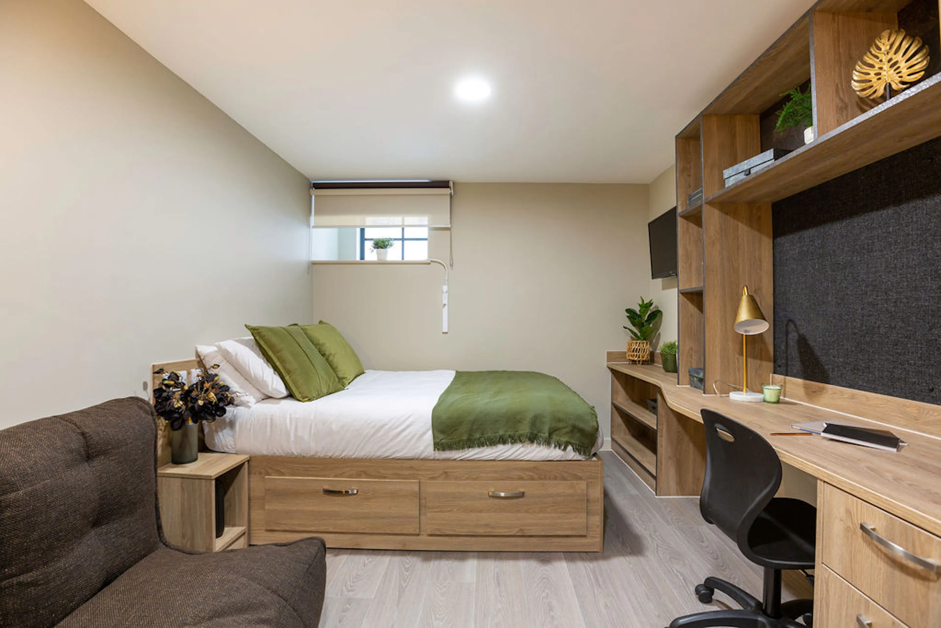Corner Standard Studio Plus ROOM 3
