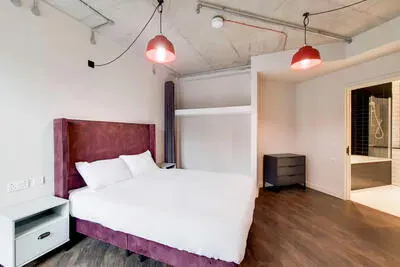 1 Bedroom Apartment room image 2
