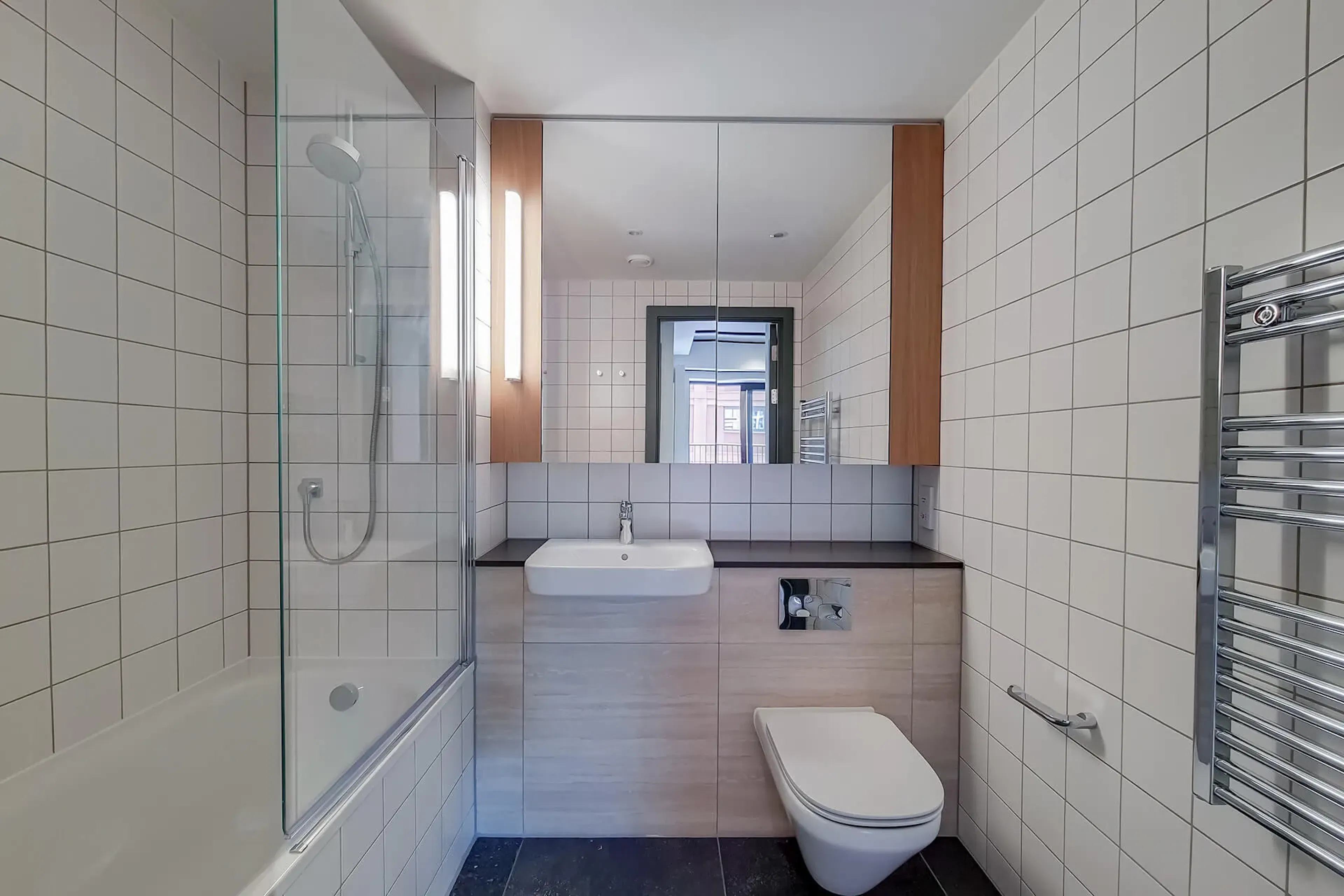 BATHROOM BATHROOM 3