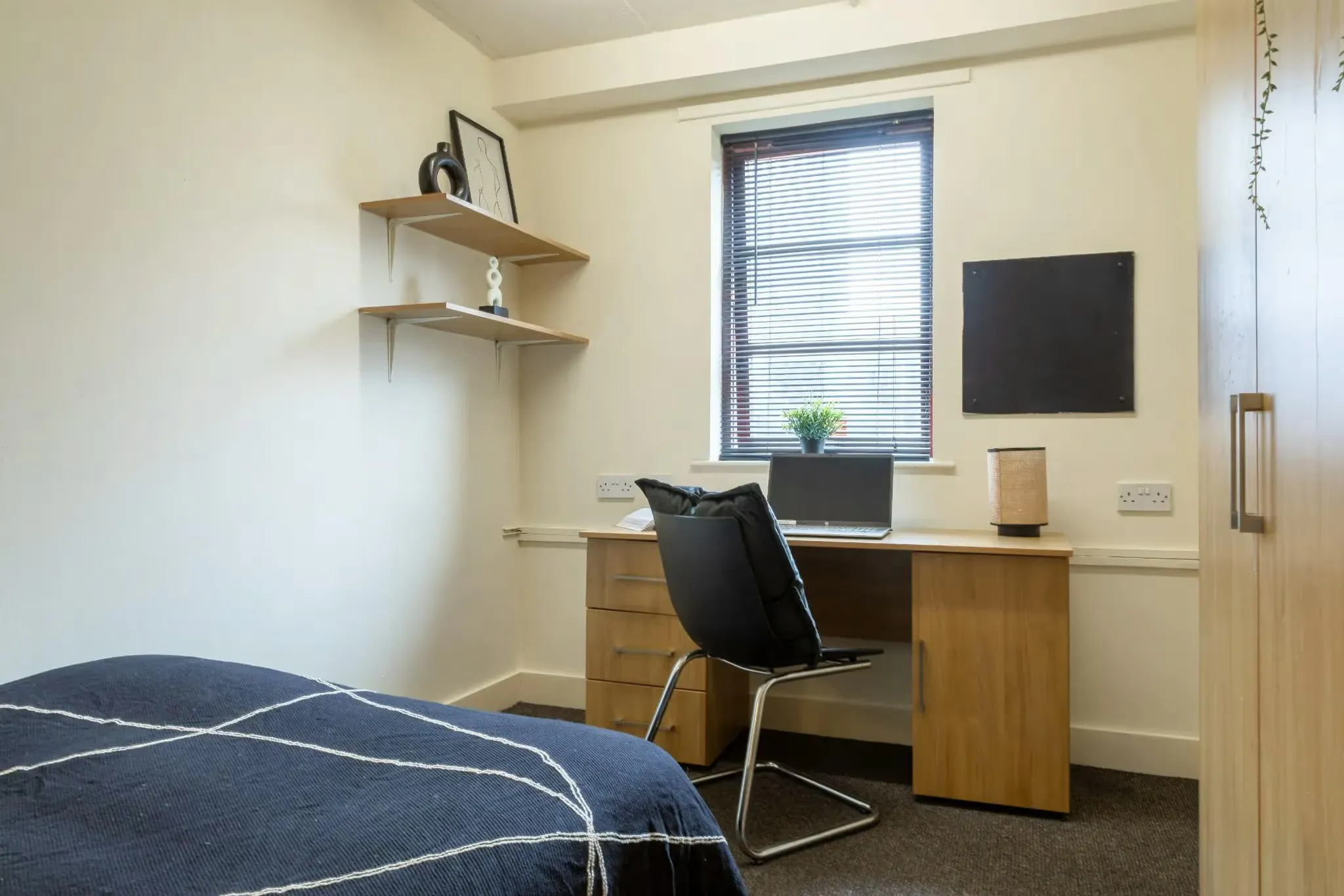 Bronze Plus Non Ensuite - Shared Lounge