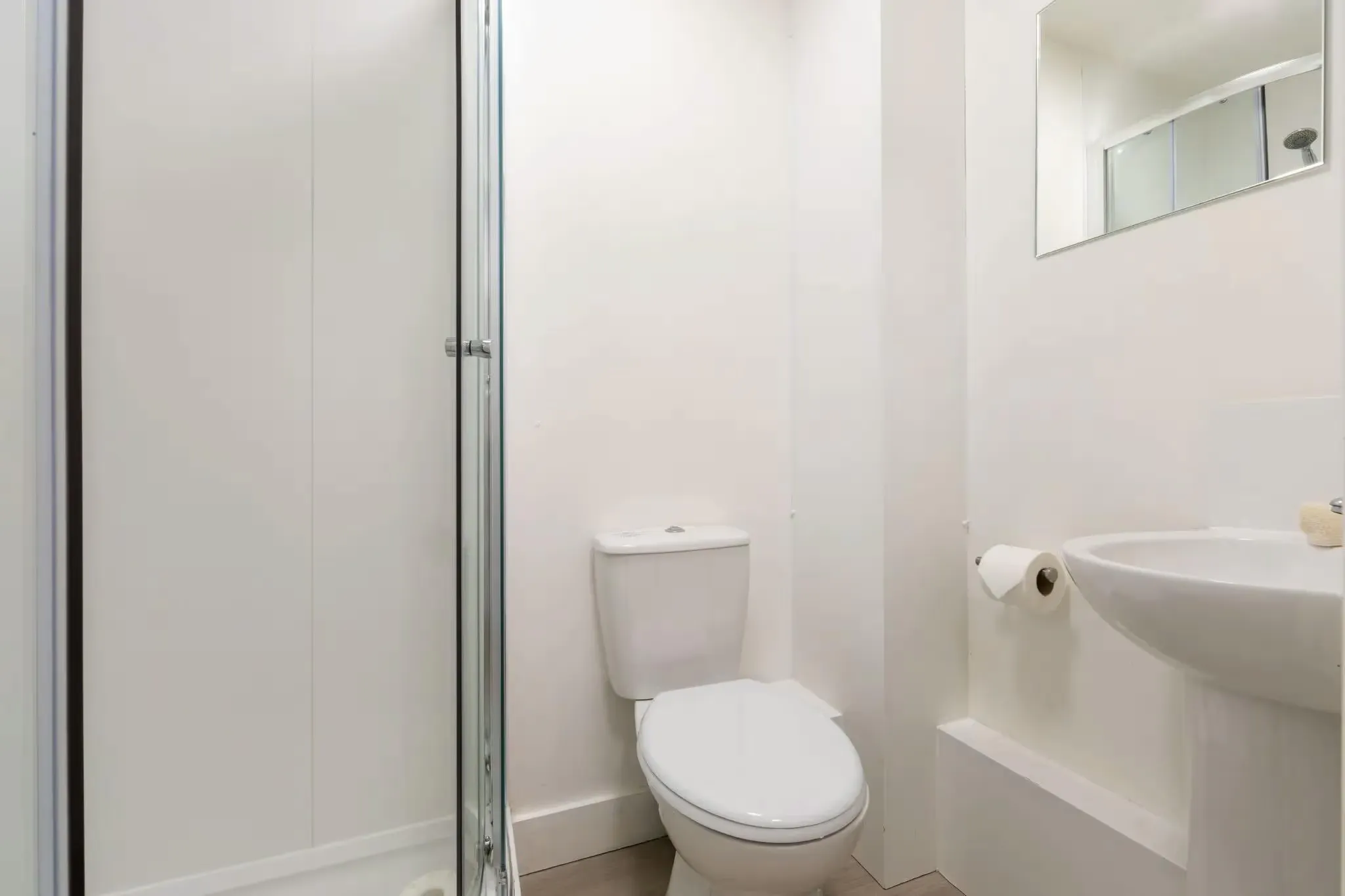 Gold ensuite