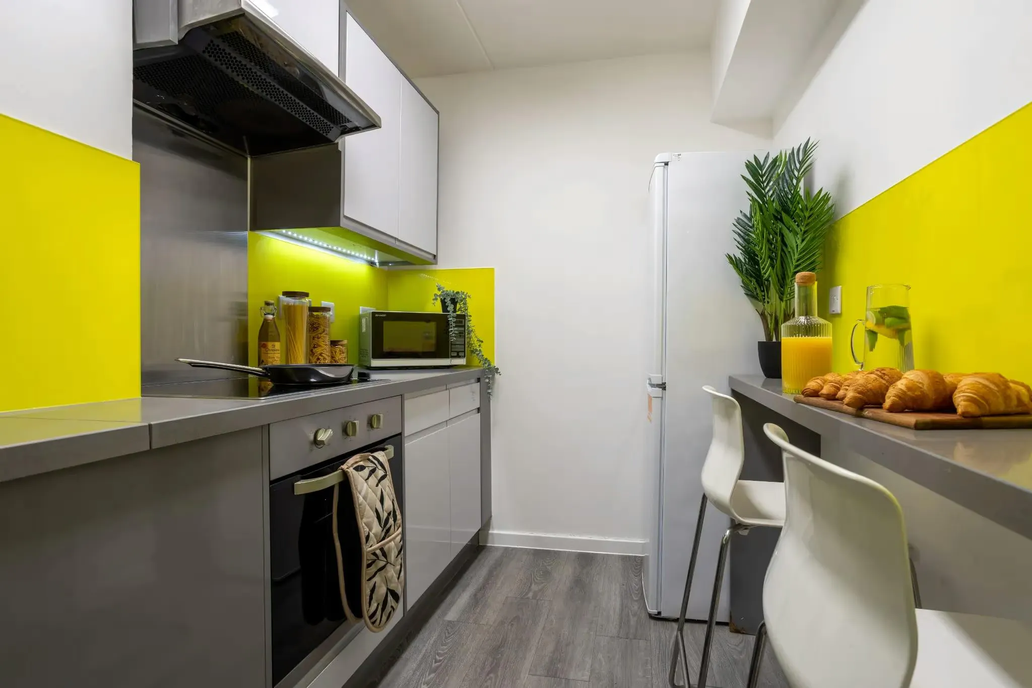 Silver Non Ensuite - Large
