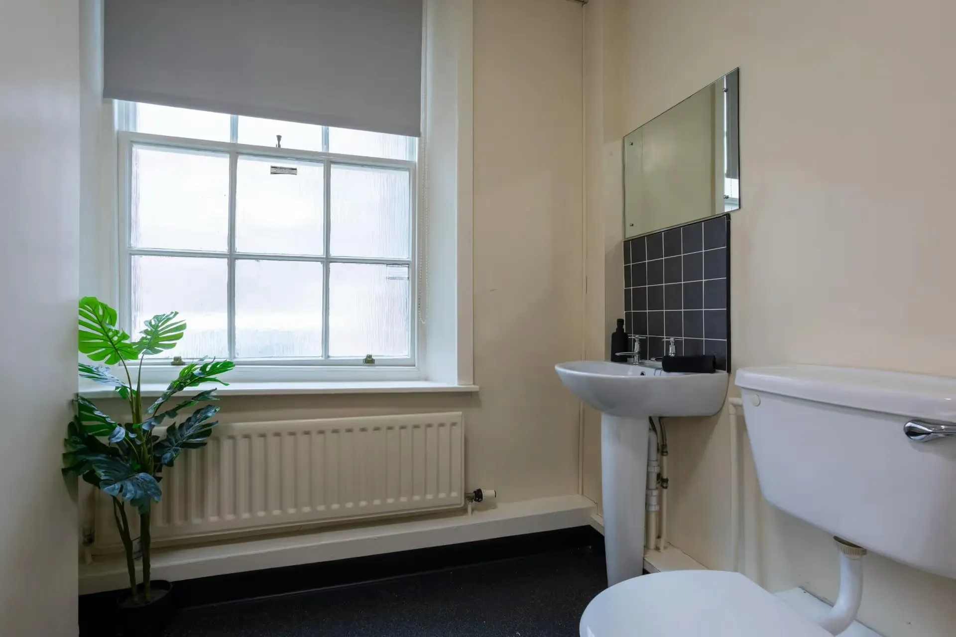 Silver Non Ensuite