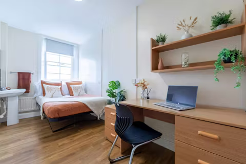 garth-heads-newcastle-ROOM