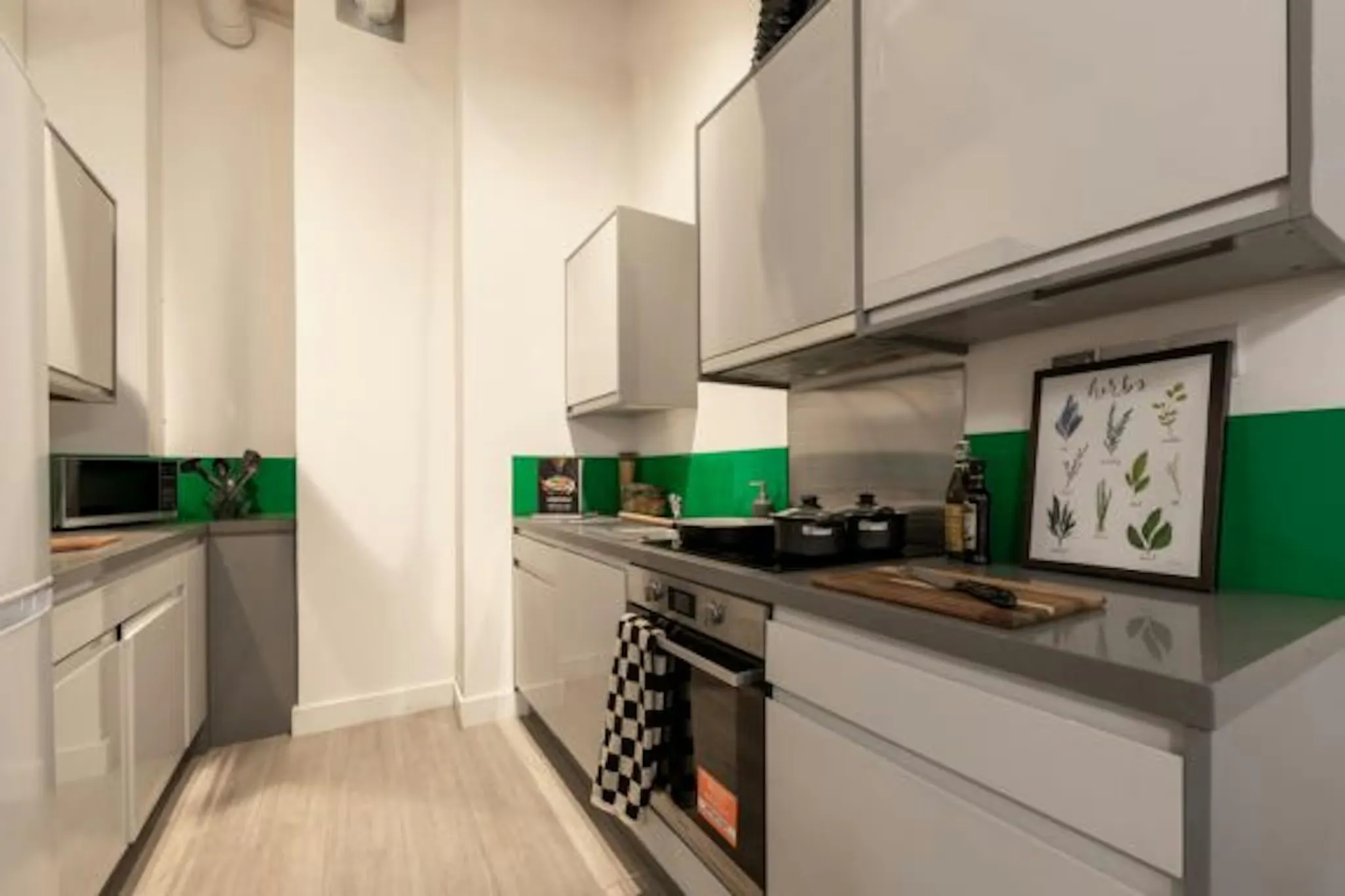 Silver Ensuite