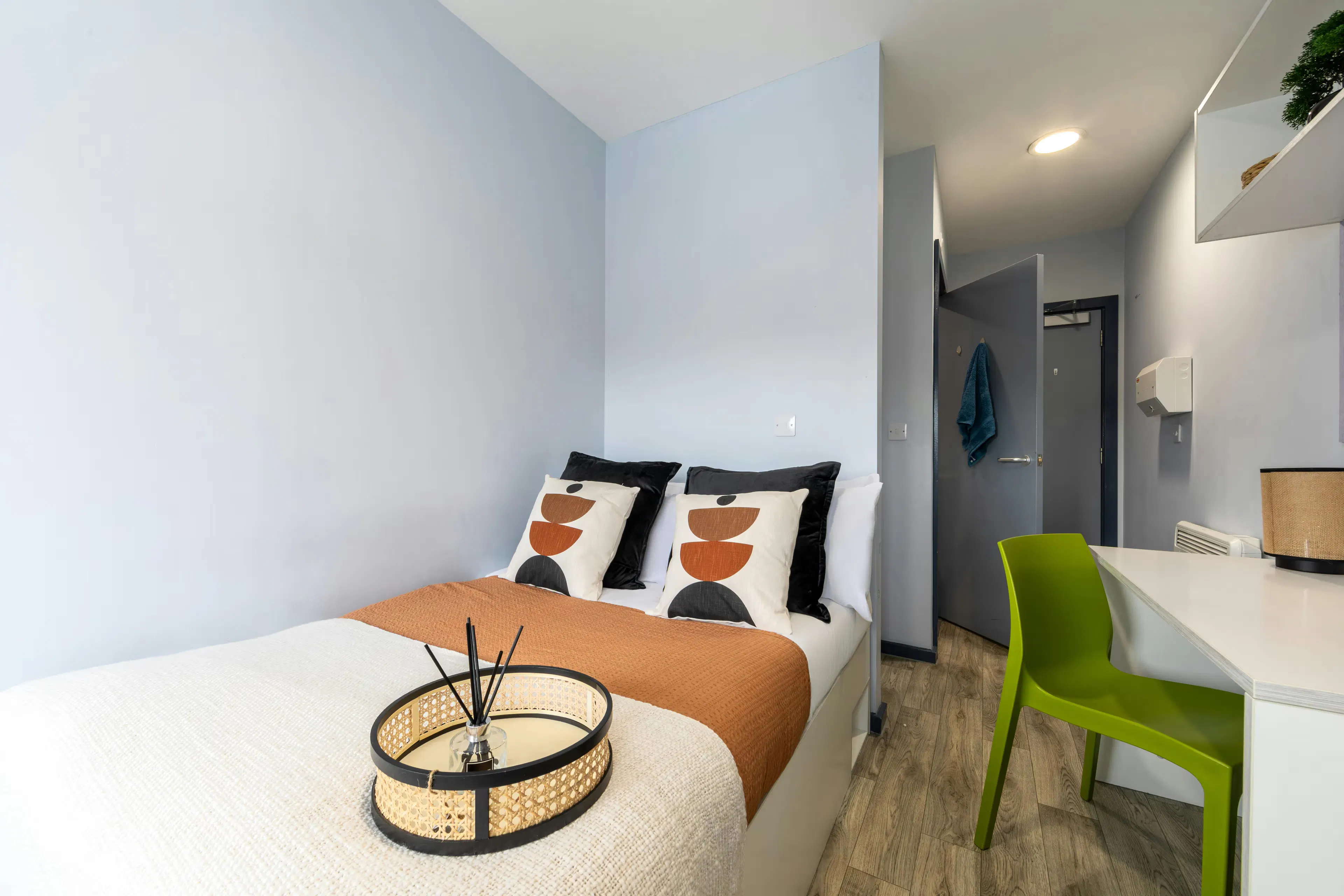 Silver Ensuite ROOM 4