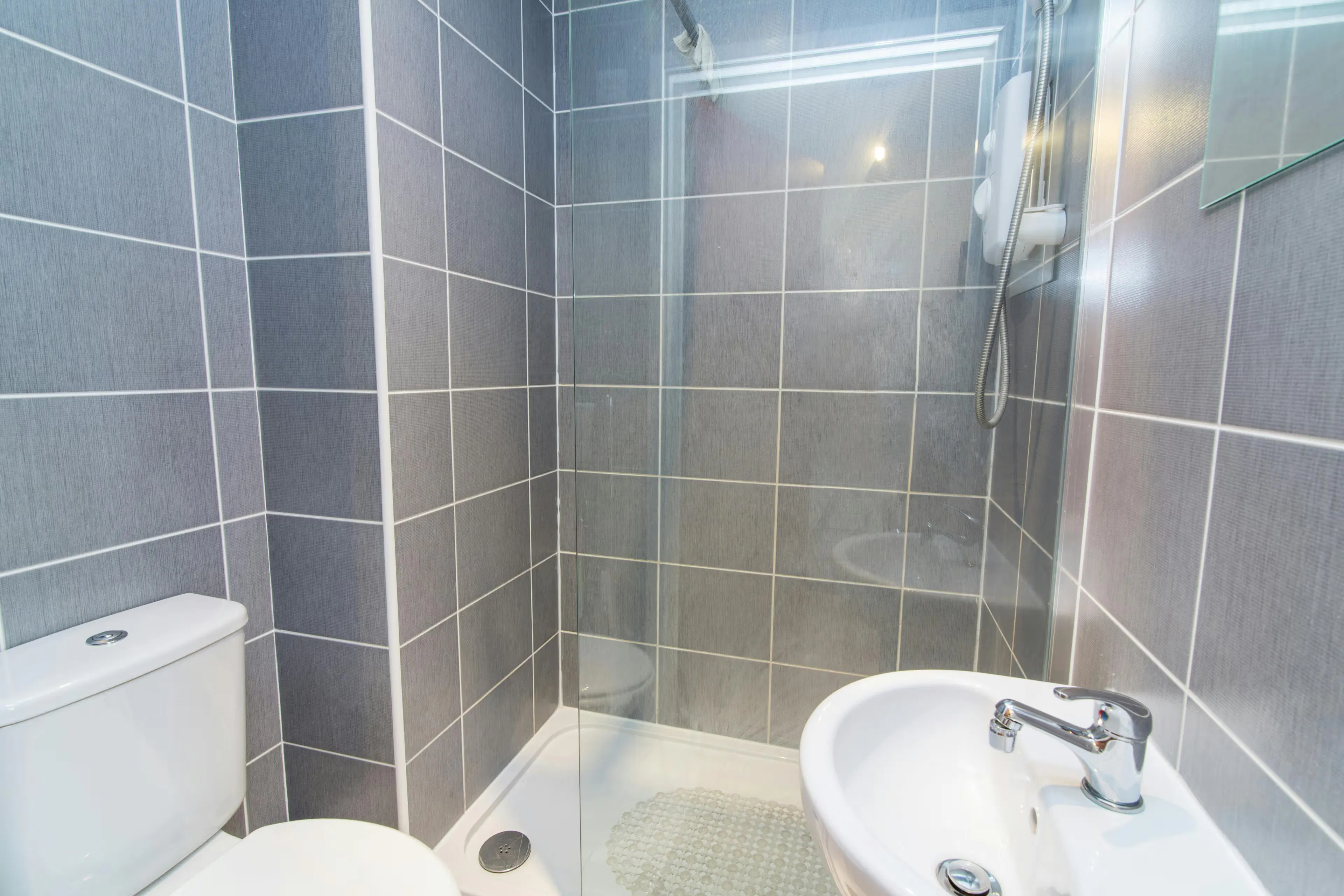 Silver Non Ensuite