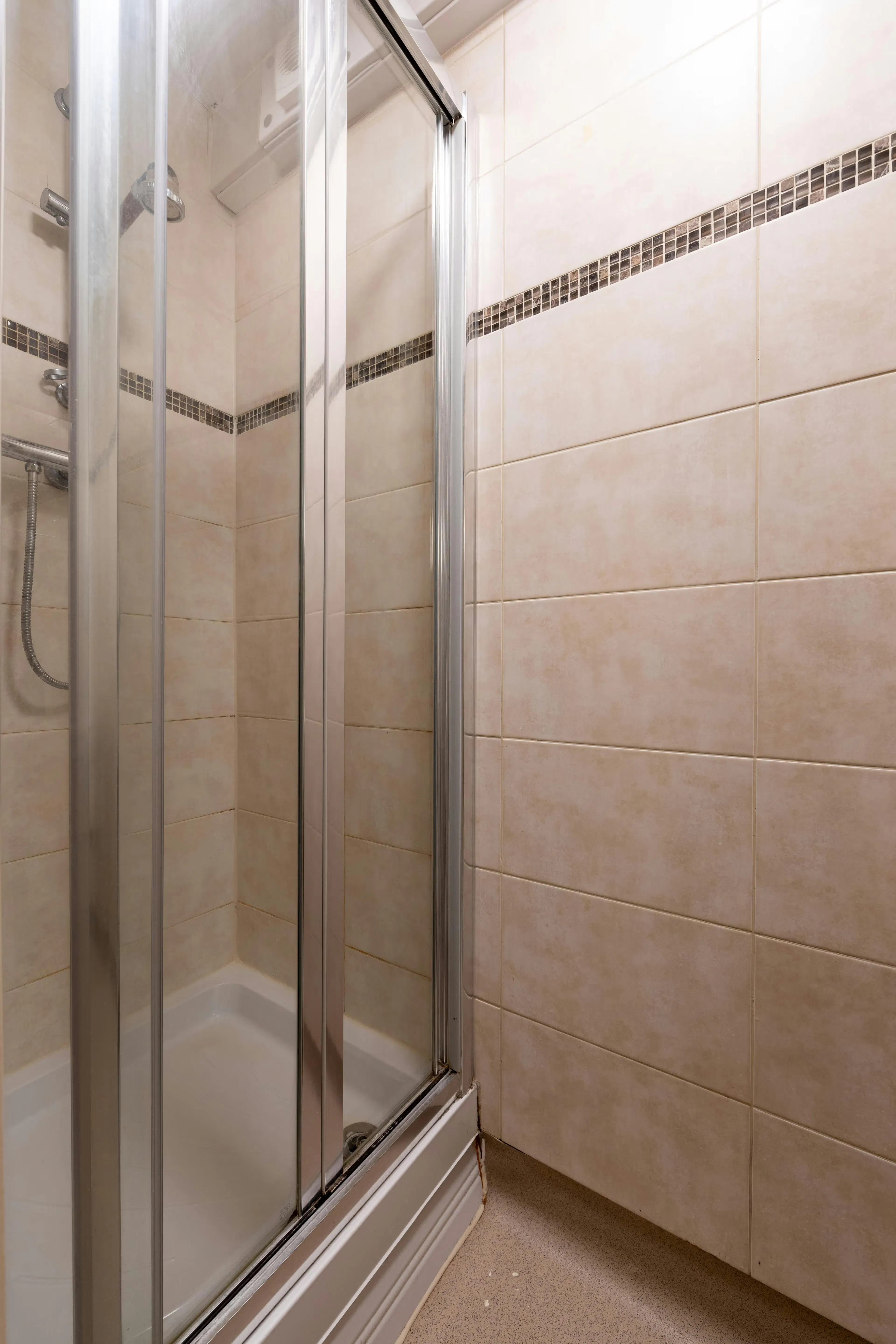Bronze Non Ensuite Large