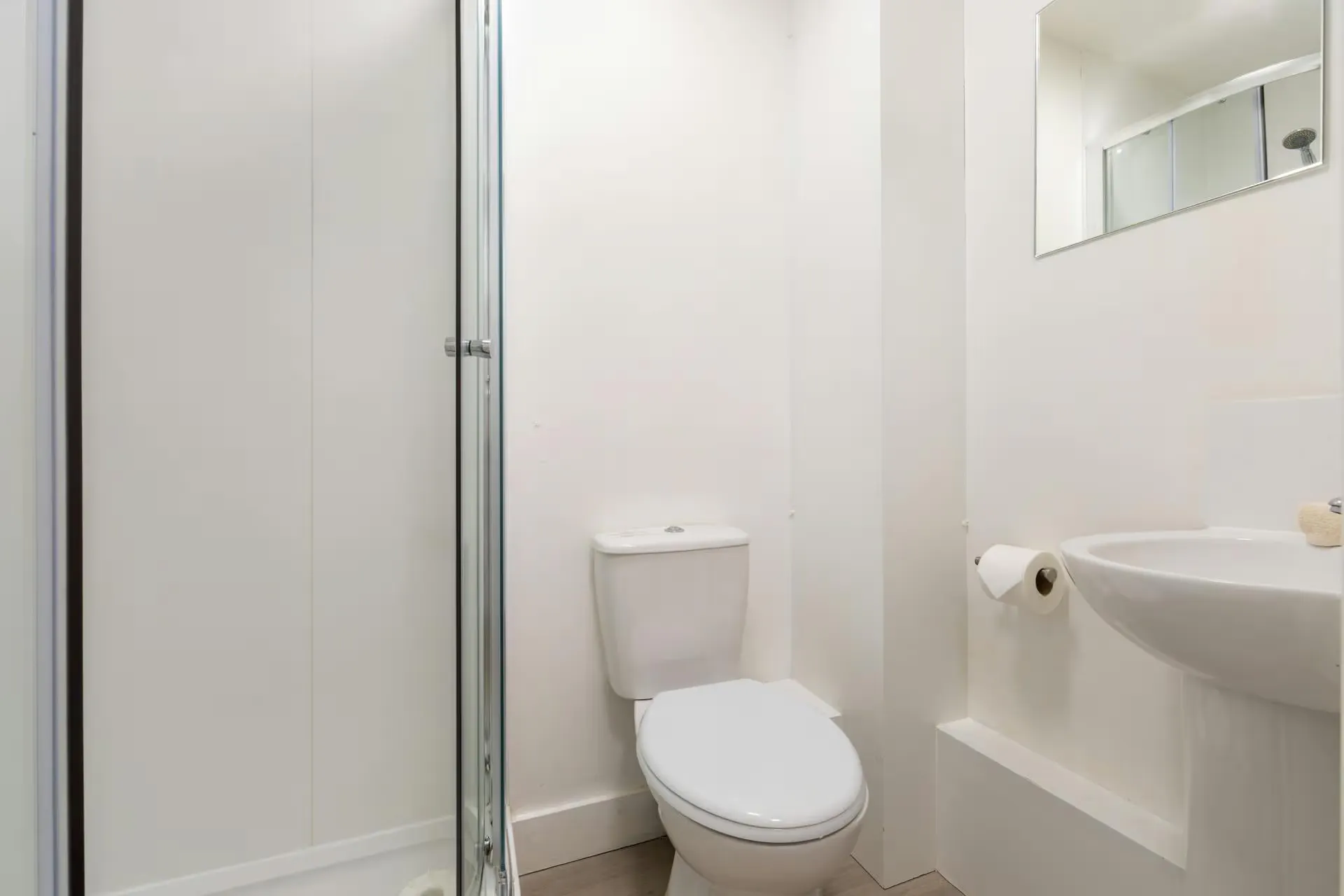 Gold Ensuite