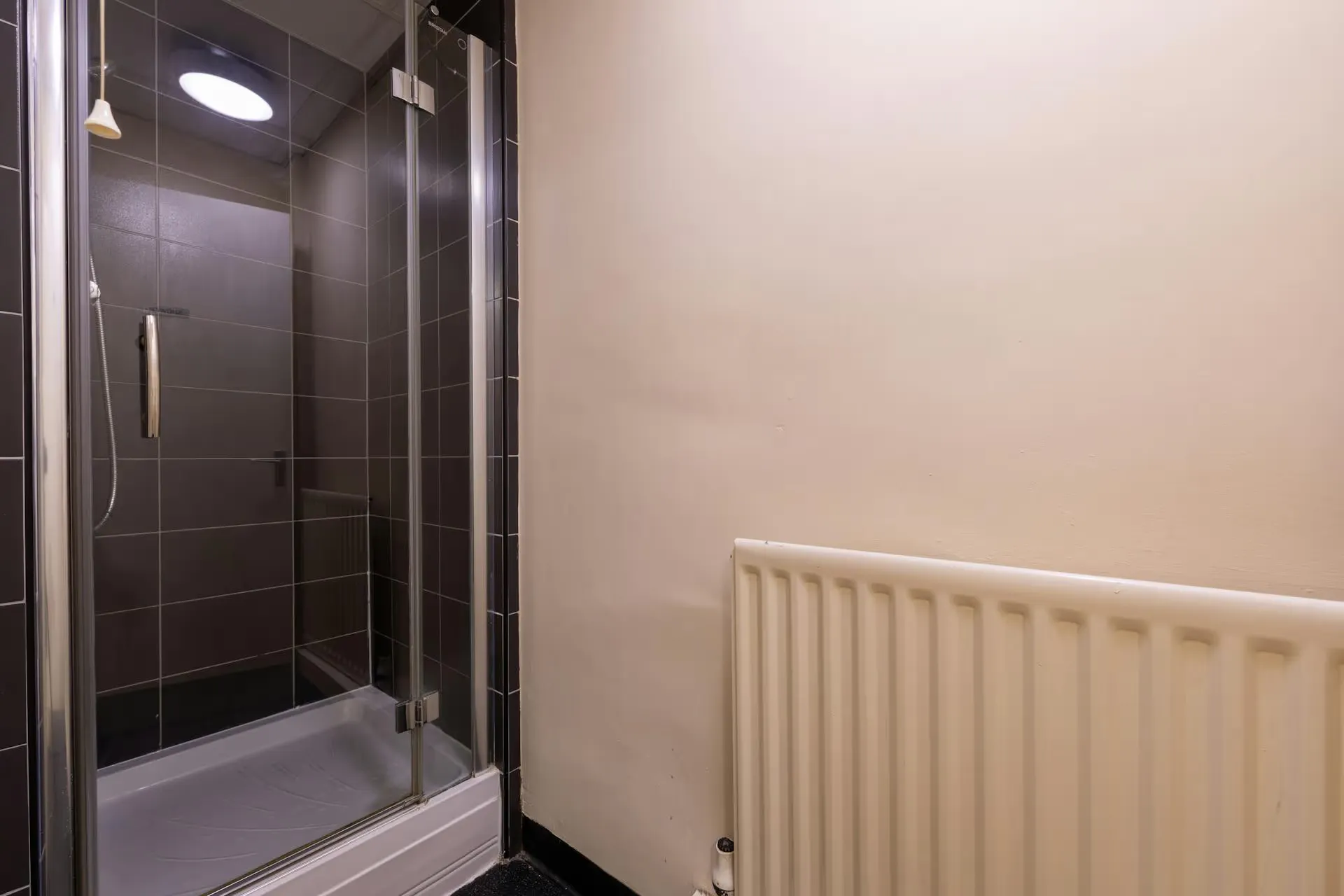 Silver Non Ensuite