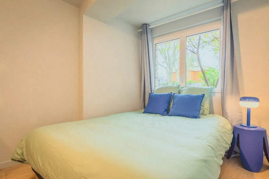 Non-Ensuite Rooms ROOM 3