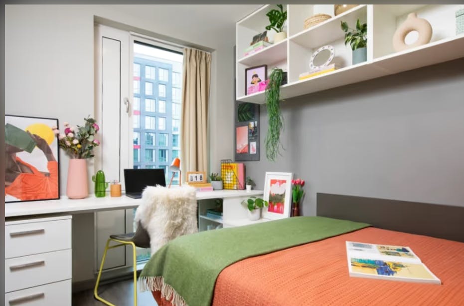 Accessible En-Suite, Premium Range 1