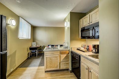 Dwell The Towers on State - 2 Bedroom Apartment
