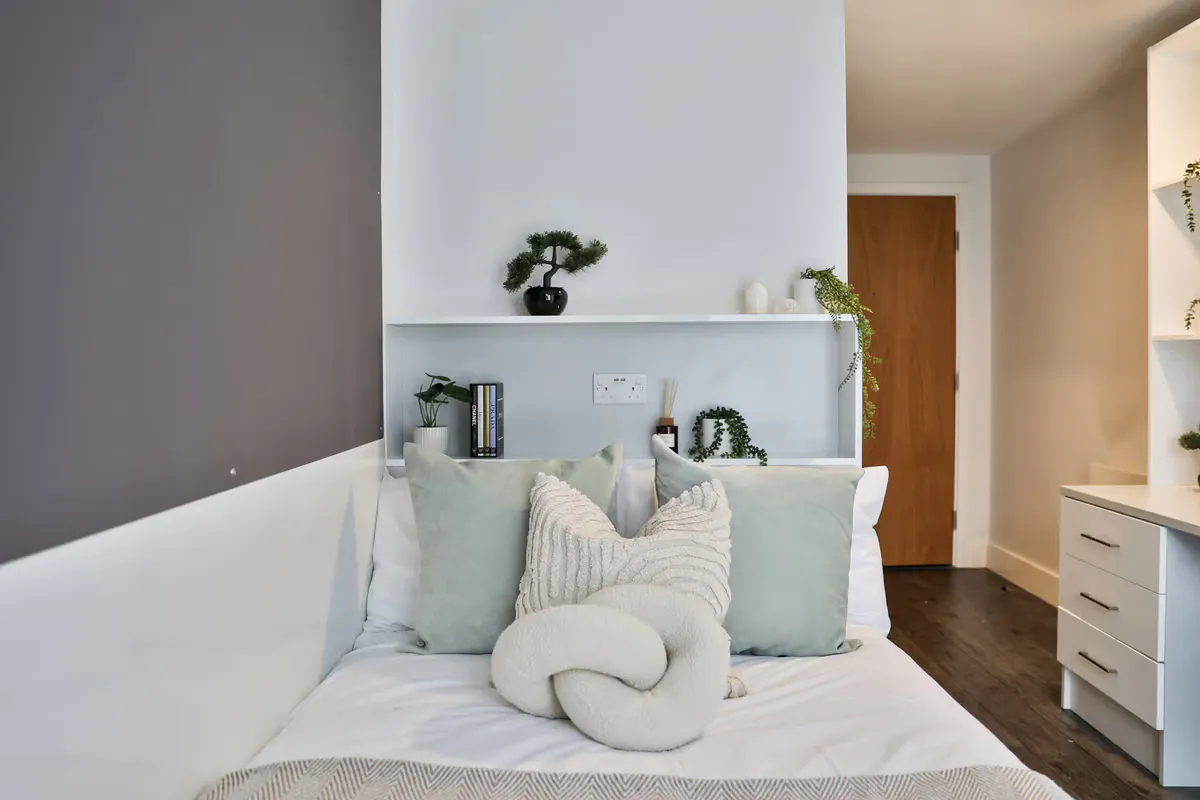 Classic Shared Apartment - Sea View