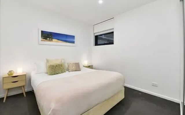 Apartment 101 room image 1