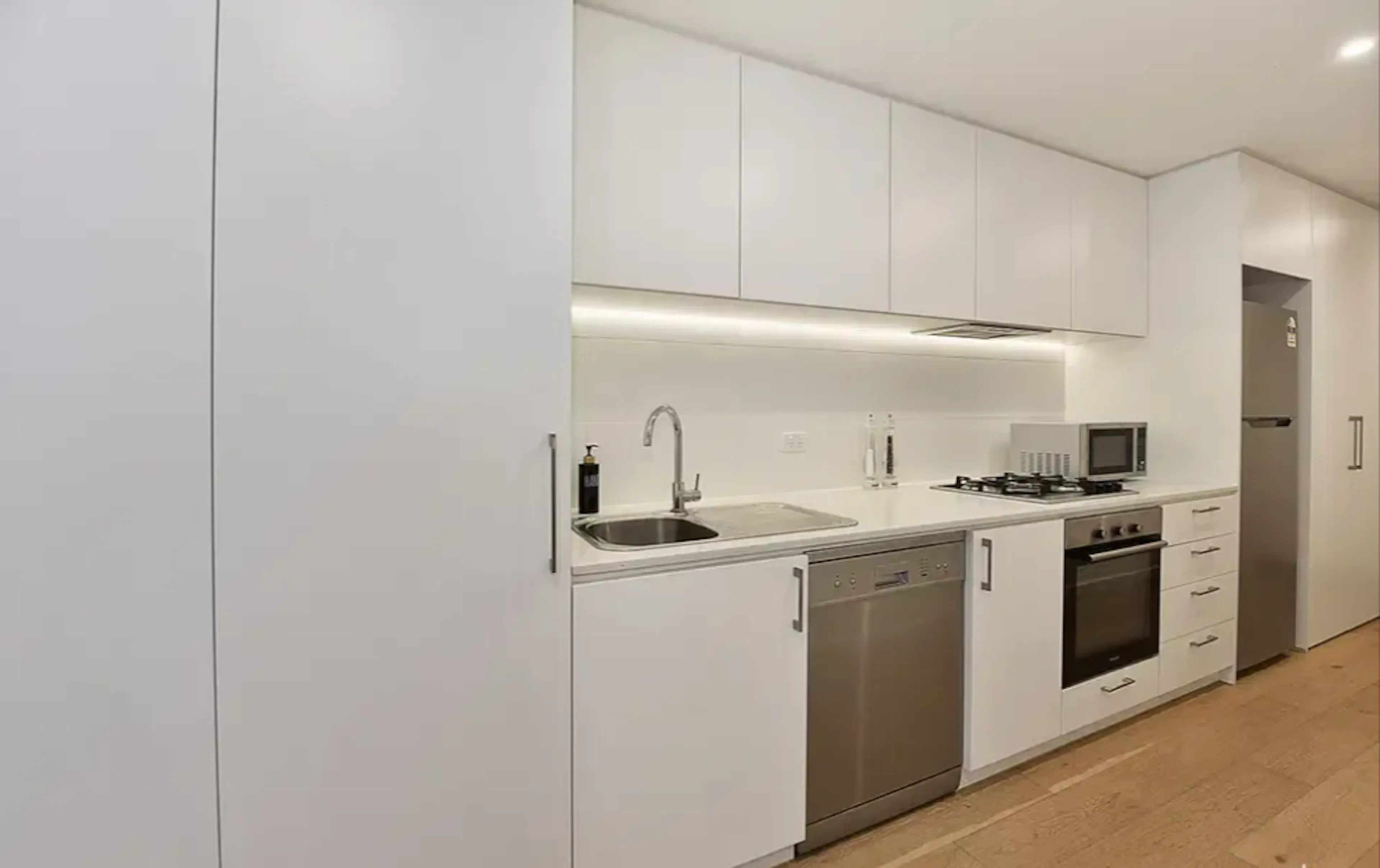 Apartment G02 KITCHEN 1