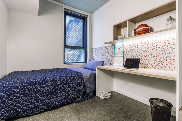 4 Bed Apartment room image 1