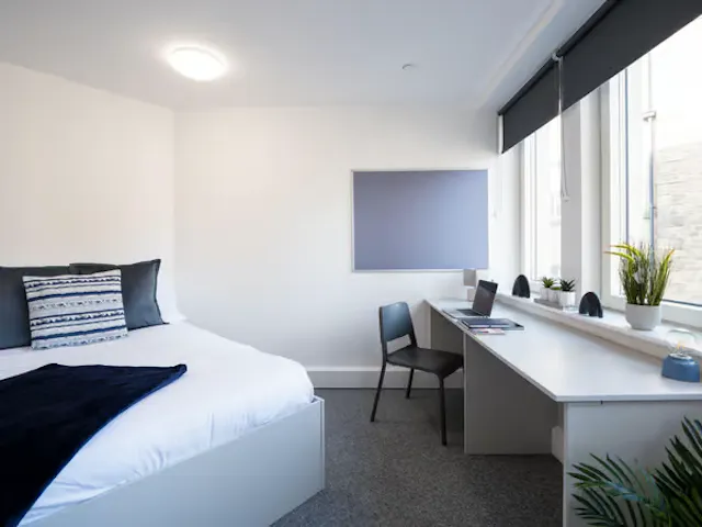 Platinum Ensuite room image 1