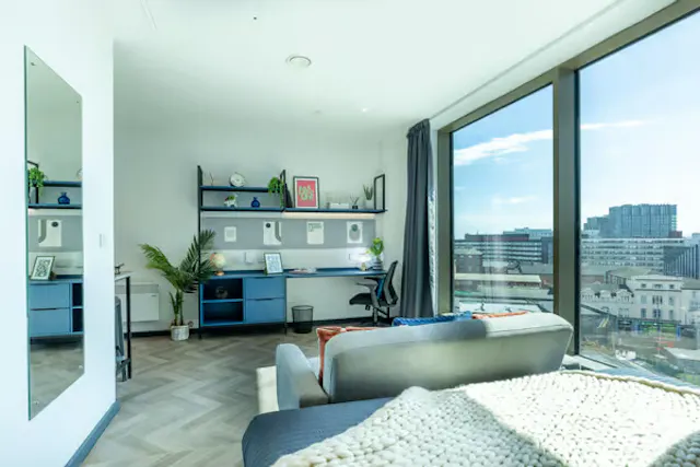 Penthouse Suite room image 1
