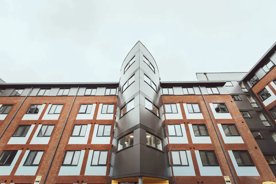 Deluxe En-Suite BUILDING