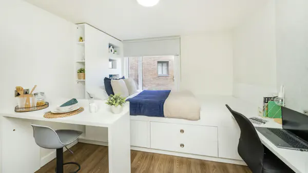 Studio Plus Fourth Floor room image 1