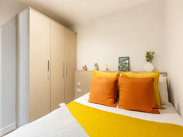 2 Bed Apartment room image 1