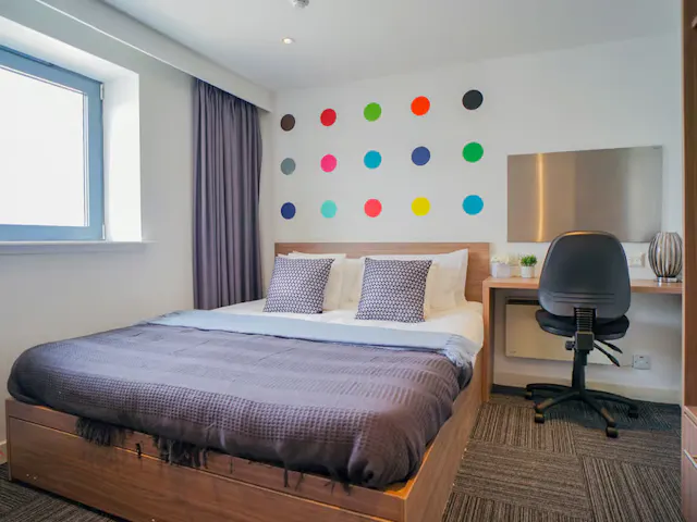 2 Bedroom Apartment room image 1