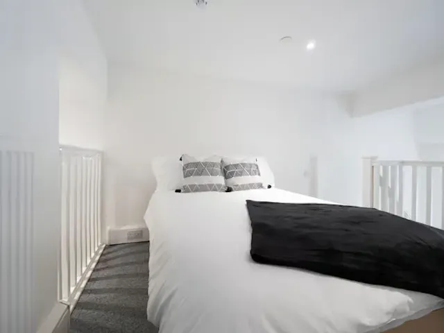 Duplex Studio room image 1