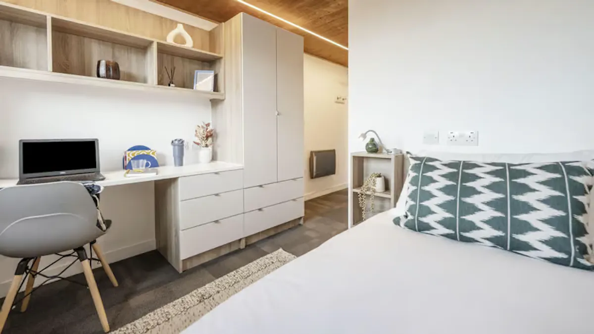 Standard Single Ensuite ROOM