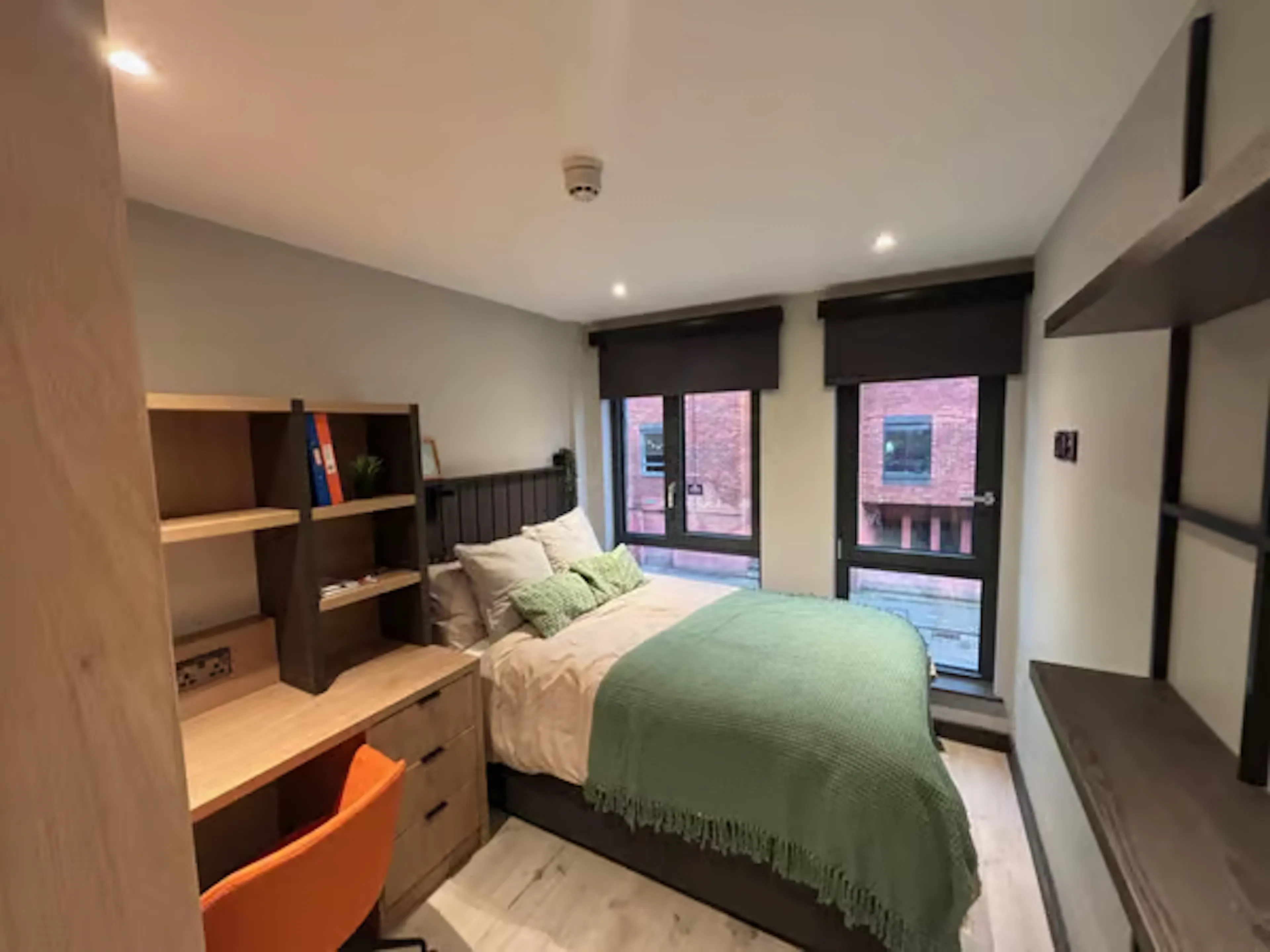 Modern Classic Ensuite ROOM 2