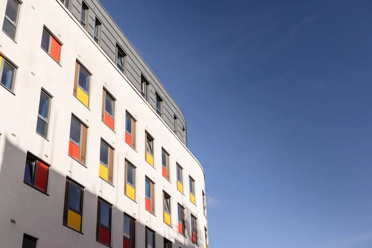 BUILDING BUILDING