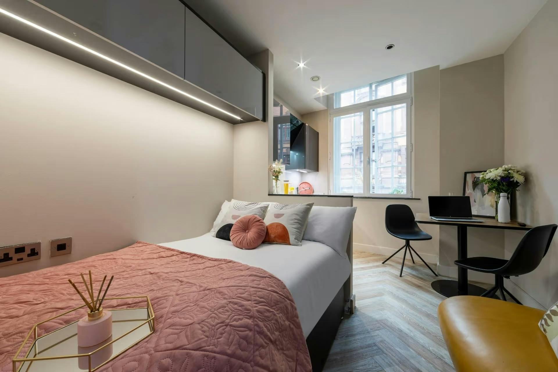 121-princess-street-manchester-Silver Plus Studio