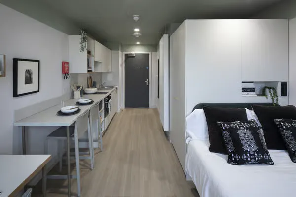 The Keel Houses-Edinburgh-ROOM-1