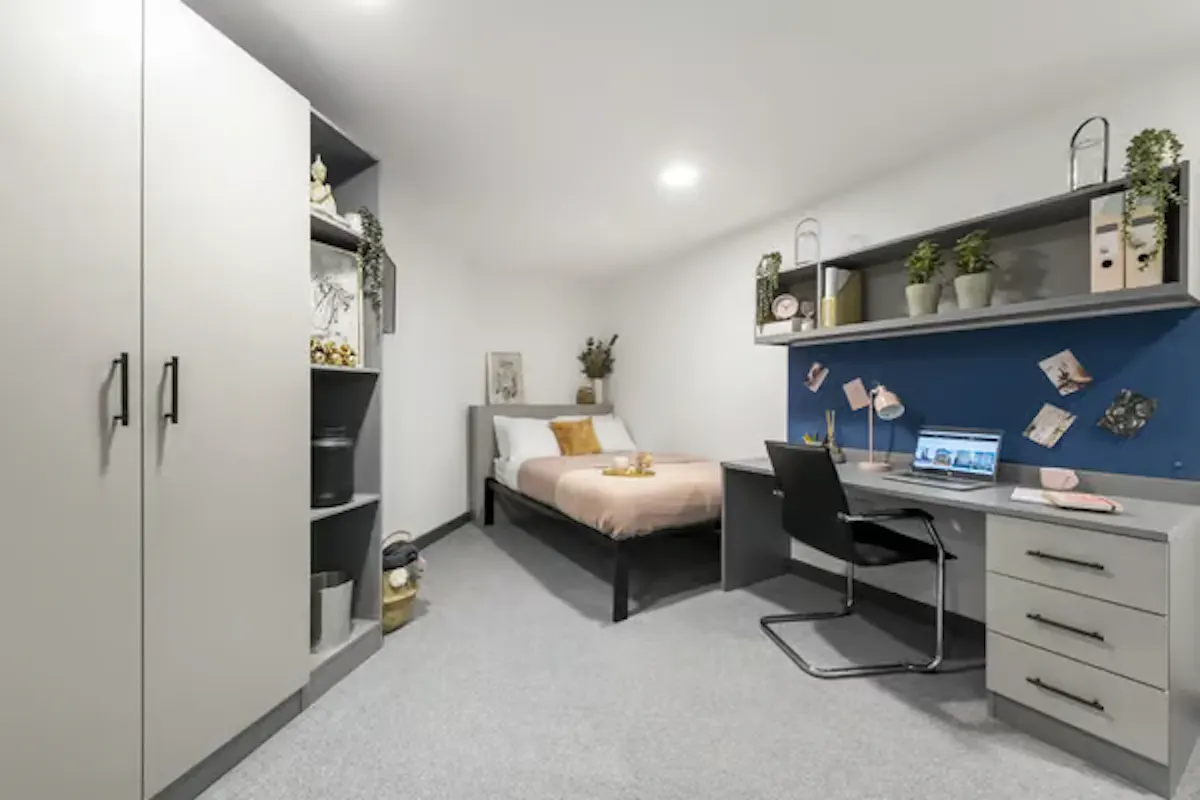 Ground Floor Bronze Studio ROOM