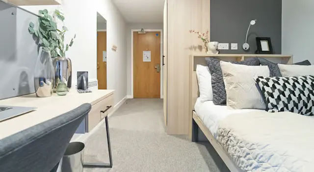 Classic Ensuite room image 1