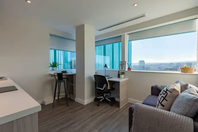 Gold Studio room image 1