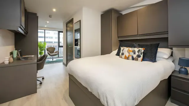 Premium Studio room image 1