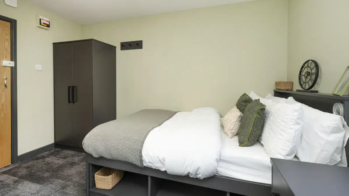 Ensuite ROOM