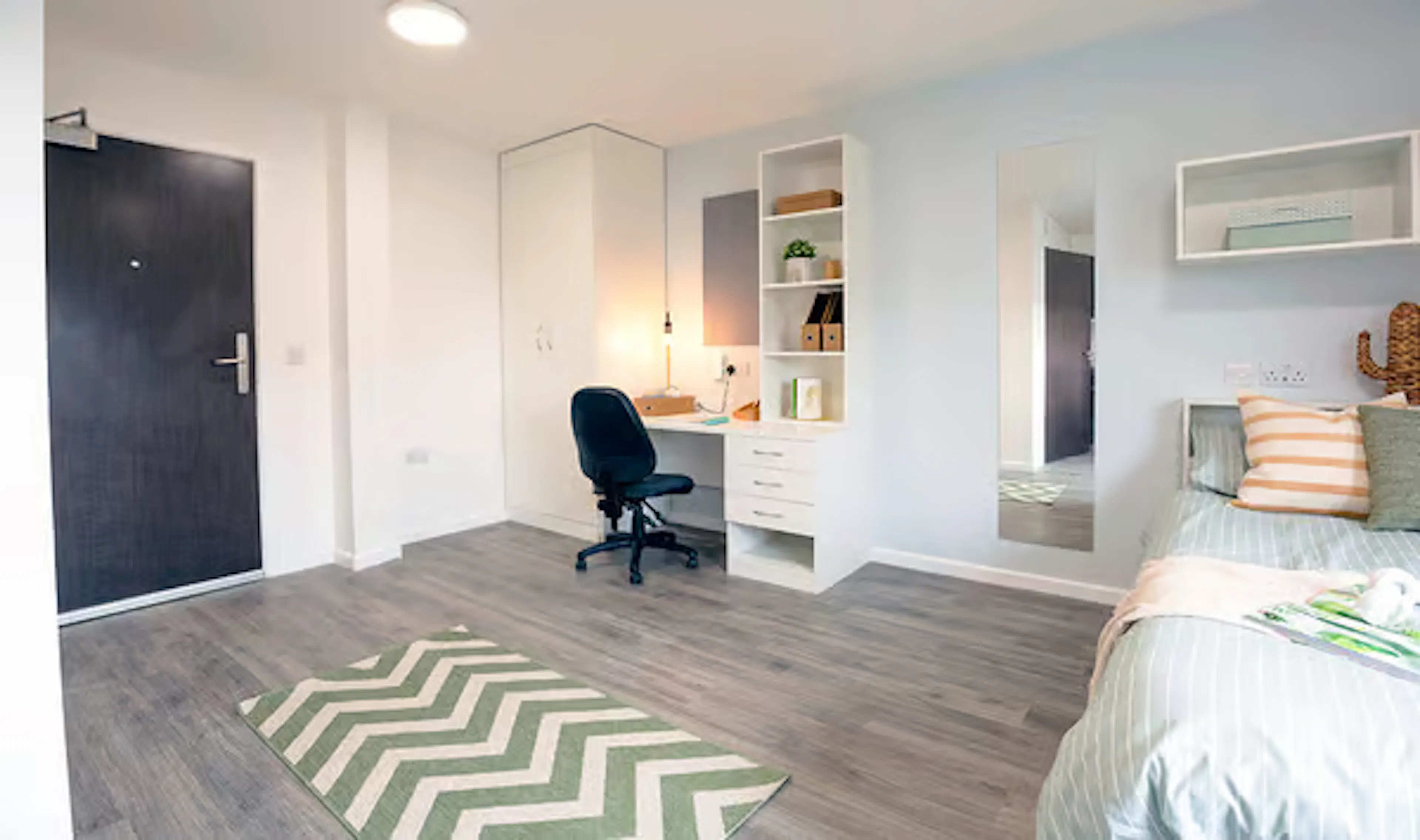Superior Studio with Wet Room ROOM 4