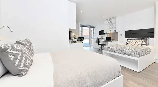 Classic Twin Studio room image 2
