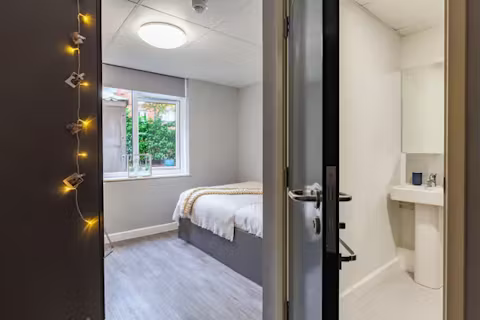 allen-court-manchester-ROOM