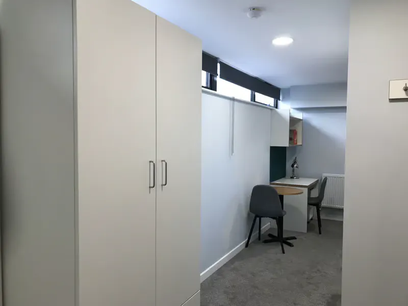 Deluxe Studio