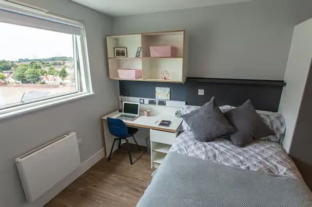 2 Bed Apartment room image 1