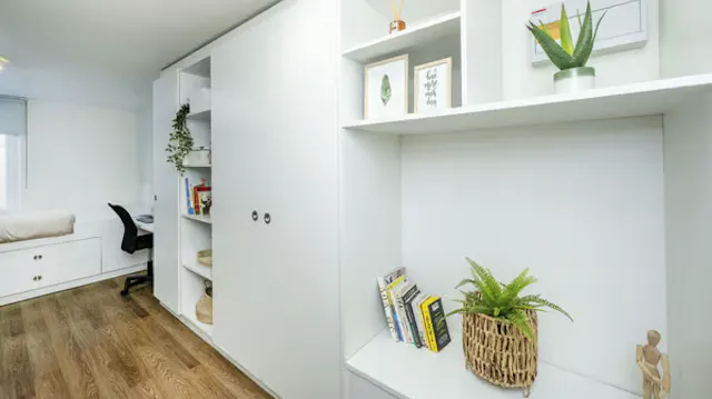 Studio Plus Fourth Floor room image 2