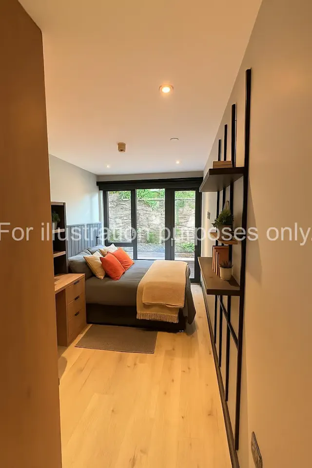 Modern Classic Plus Ensuite room image 2